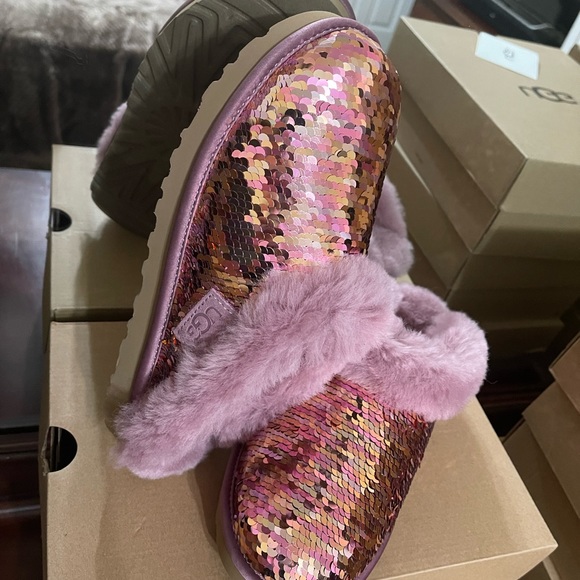 UGG | Cluggette Sequins PINK Slippers New In Box - Picture 11 of 15